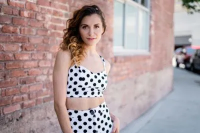 Alyson Stoner Apron