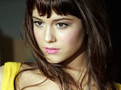 Mary Elizabeth Winstead Color Changing Mug