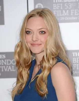 Amanda Seyfried Prints and Posters