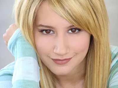 Ashley Tisdale 14x17