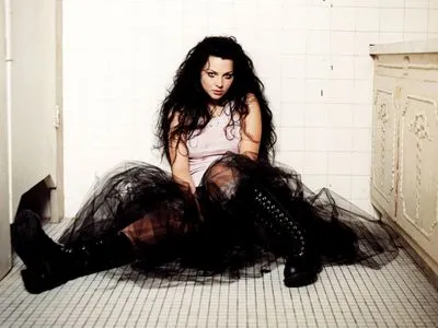 Amy Lee 14x17