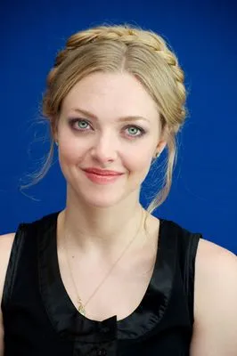 Amanda Seyfried Hip Flask