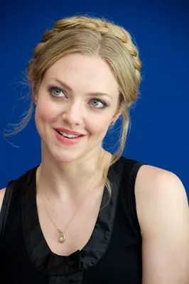 Amanda Seyfried White Water Bottle With Carabiner