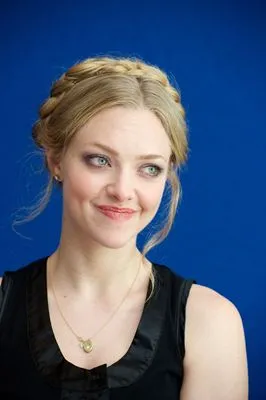 Amanda Seyfried Men's TShirt