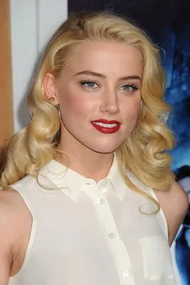 Amber Heard 6x6