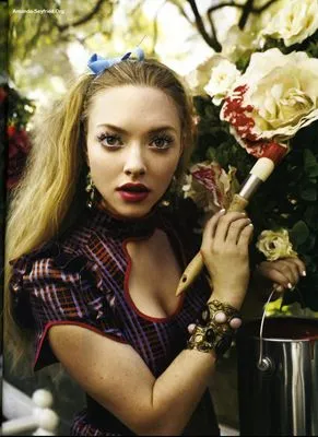 Amanda Seyfried Hip Flask