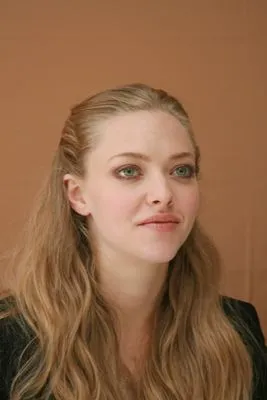 Amanda Seyfried Men's TShirt