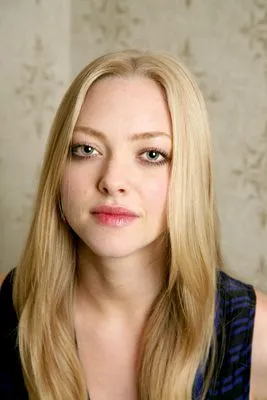 Amanda Seyfried 10oz Frosted Mug