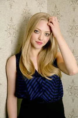 Amanda Seyfried 11oz White Mug