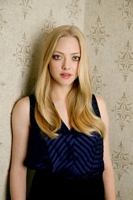 Amanda Seyfried Hip Flask