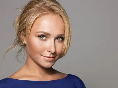 Hayden Panettiere 11oz White Mug