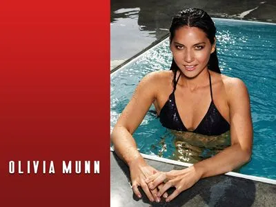 Olivia Munn Men's TShirt