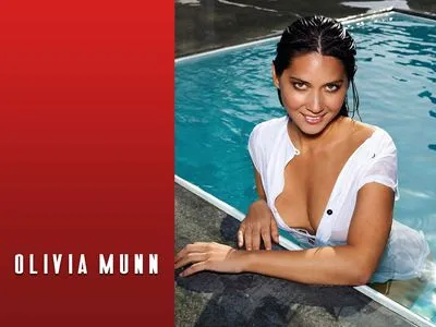 Olivia Munn Poster