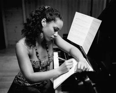 Alicia Keys Prints and Posters