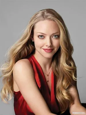 Amanda Seyfried Prints and Posters