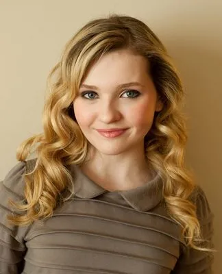 Abigail Breslin Prints and Posters