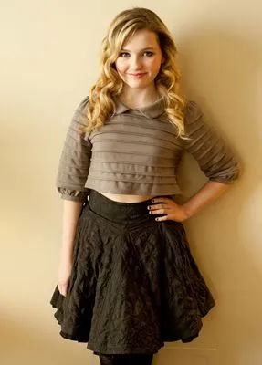 Abigail Breslin Prints and Posters