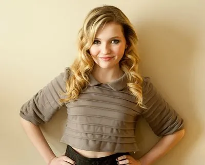 Abigail Breslin Prints and Posters