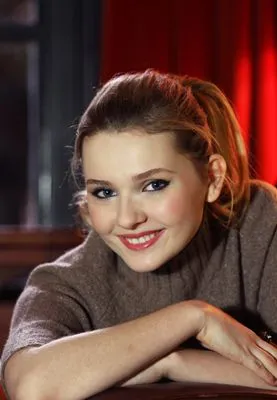 Abigail Breslin Prints and Posters