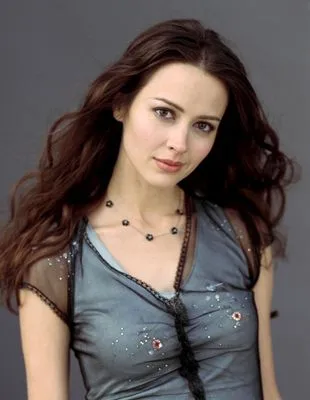 Amy Acker Prints and Posters