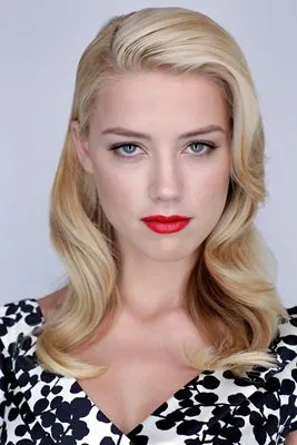 Amber Heard 14x17