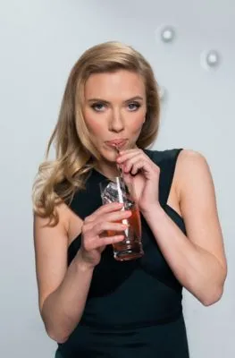 Scarlett Johansson 10oz Frosted Mug