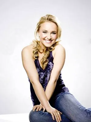 Hayden Panettiere Prints and Posters