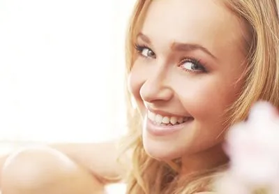 Hayden Panettiere 15oz White Mug