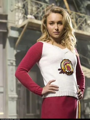 Hayden Panettiere Women's Junior Cut Crewneck T-Shirt