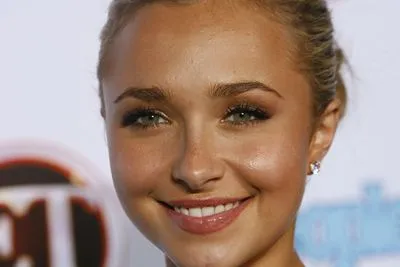 Hayden Panettiere Prints and Posters