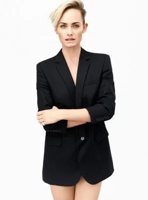 Amber Valletta Poster