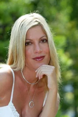 Tori Spelling Poster