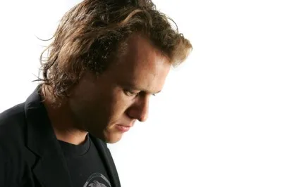 Heath Ledger Men's V-Neck T-Shirt