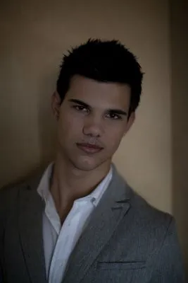 Taylor Lautner Prints and Posters