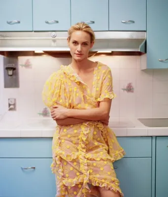 Amber Valletta 11oz White Mug