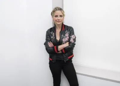 Sarah Michelle Gellar Prints and Posters