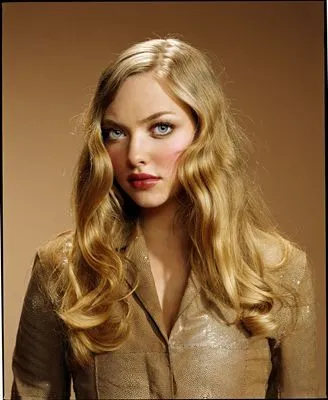 Amanda Seyfried Prints and Posters