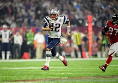 Tom Brady White Water Bottle With Carabiner