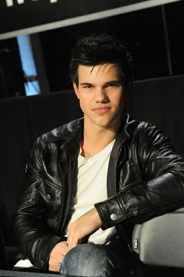 Taylor Lautner Prints and Posters