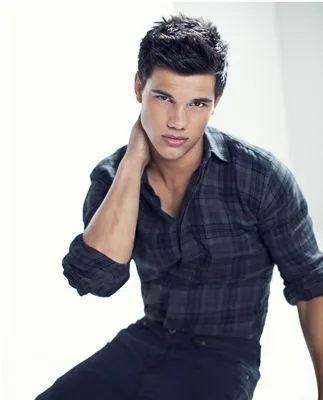 Taylor Lautner Prints and Posters