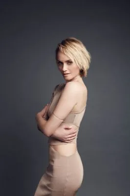 Amber Valletta Poster