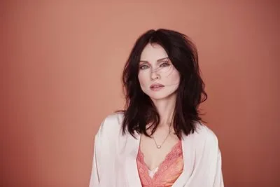 Sophie Ellis-Bextor 6x6