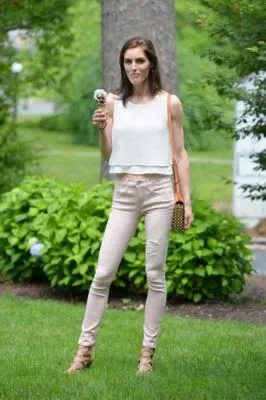 Hilary Rhoda White Water Bottle With Carabiner