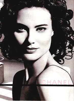 Shalom Harlow Prints and Posters