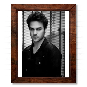 Grey Damon 14x17