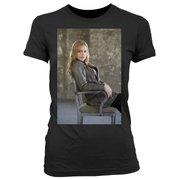 Abbie Cornish Women's Junior Cut Crewneck T-Shirt