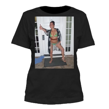 Olivia Munn Women's Cut T-Shirt