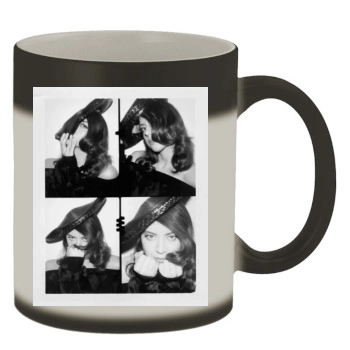 Aubrey Plaza Color Changing Mug