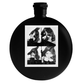 Aubrey Plaza Round Flask