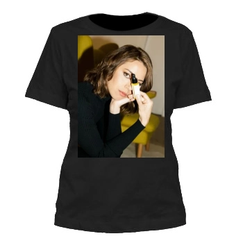 Aubrey Plaza Women's Cut T-Shirt